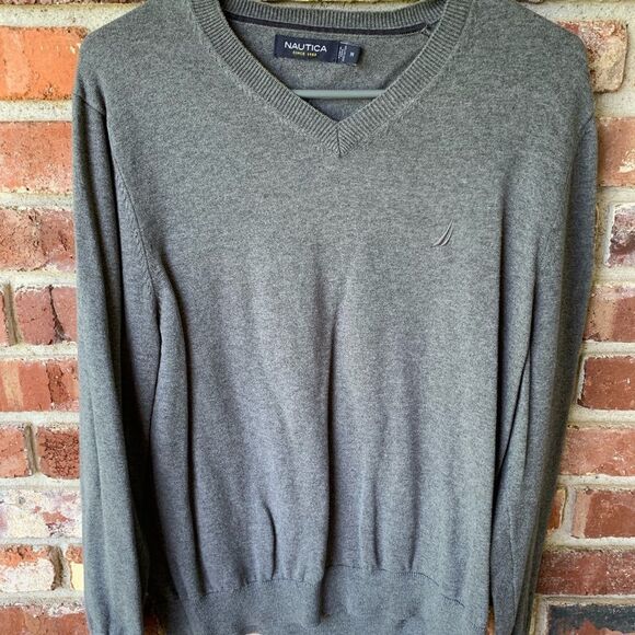 Nautica men’s medium grey sweater - Picture 2 of 4